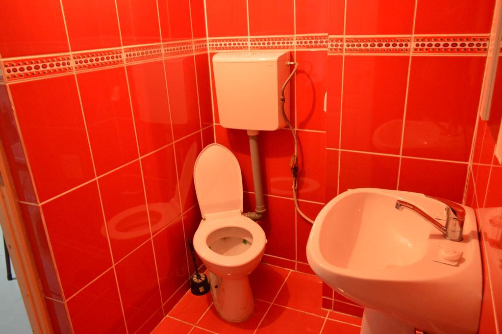 קלוז'-נאפוקה Csikos Apartment מראה חיצוני תמונה