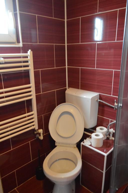 קלוז'-נאפוקה Csikos Apartment מראה חיצוני תמונה