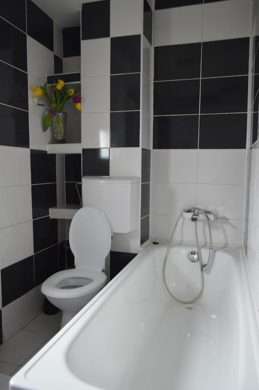 קלוז'-נאפוקה Csikos Apartment מראה חיצוני תמונה